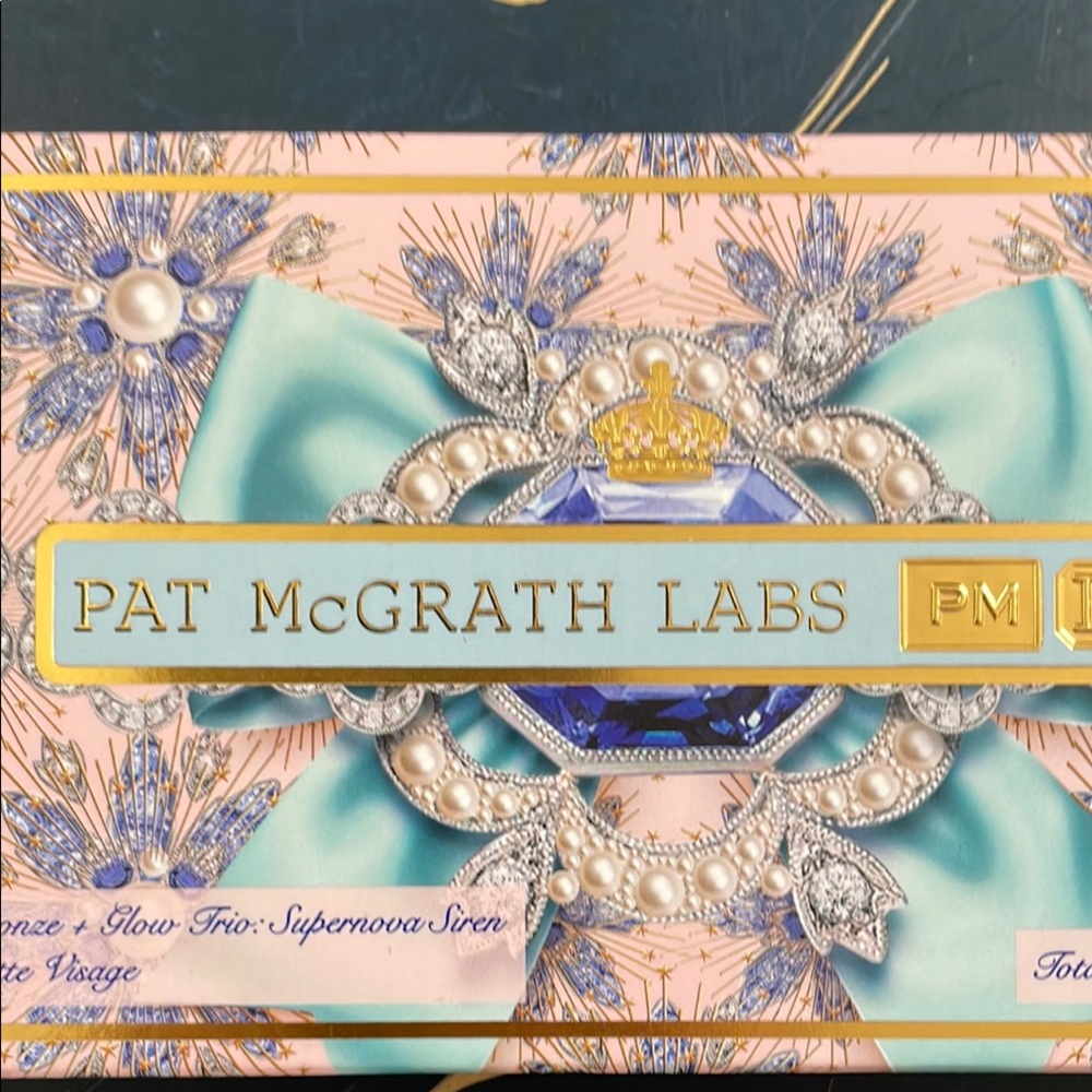 Pat McGrath Labs Supernova Siren Palette